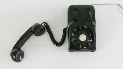 AI-powered phone answering system